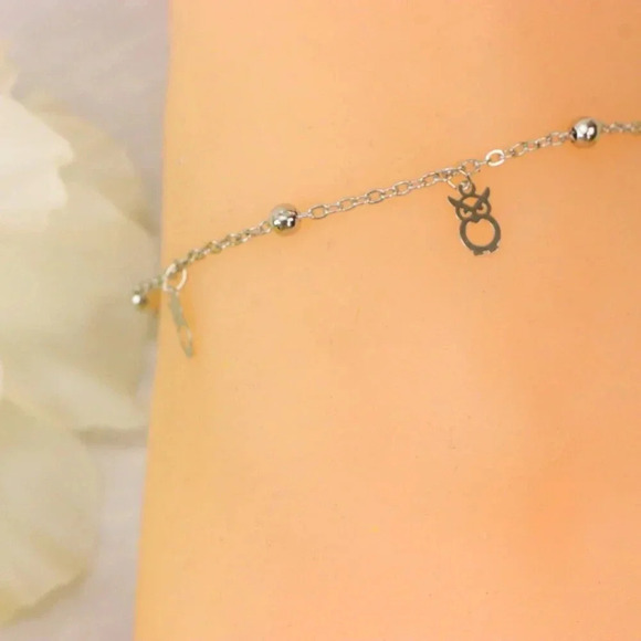 Minimalist Anklet, Sleek & Modern Design, Women’s Fashion, YC110157-A - Picture 10 of 10